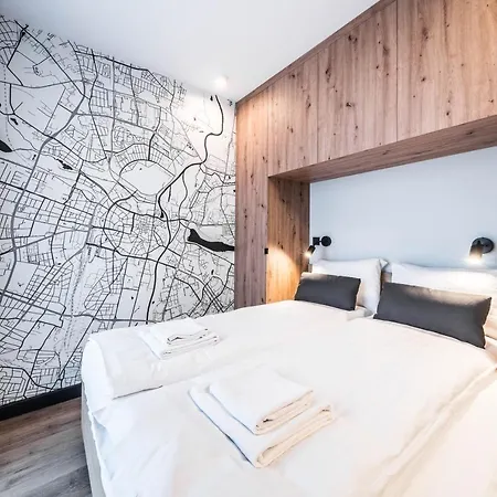 Апартаменти Rent Like - Krysiewicza 3